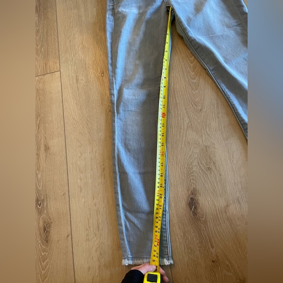 New Citizens Of Humanity High Waist Crop Grey Jeans. Size 24. - Picture 5 of 6